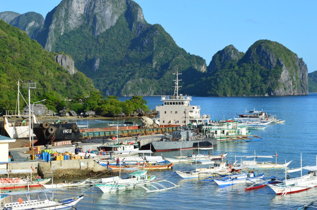 Fishing boats and harbor view in El Nido village, Palawan – El Nido stock photo