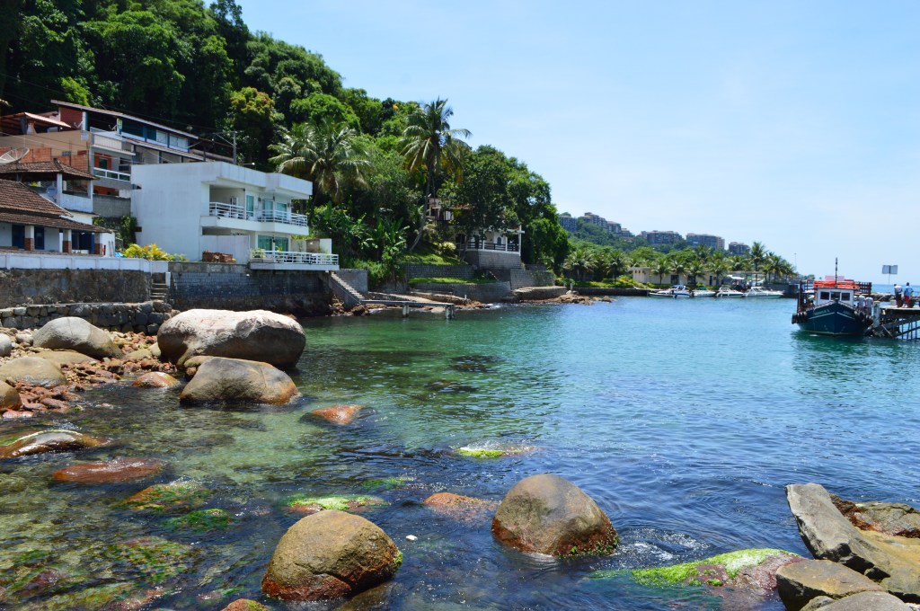 Tropical coastline with clear water and luxury villas in Angra dos Reis, Brazil – travel stock photo