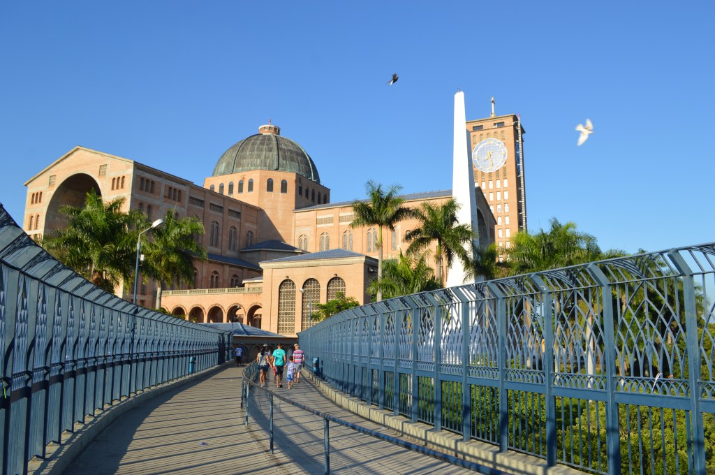 Aparecida Basilica in São Paulo, Brazil with pedestrian bridge and palm trees – Brazil travel stock photo