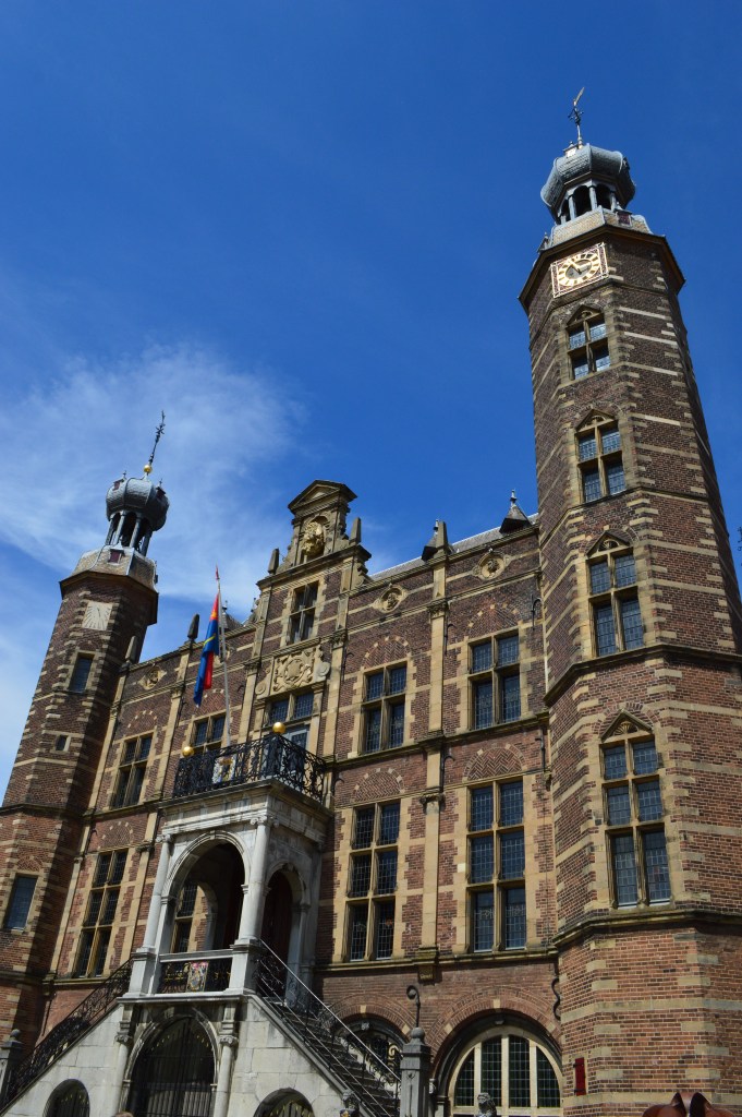 Venlo Town Hall with Dutch flags and gothic details – Venlo stock photos