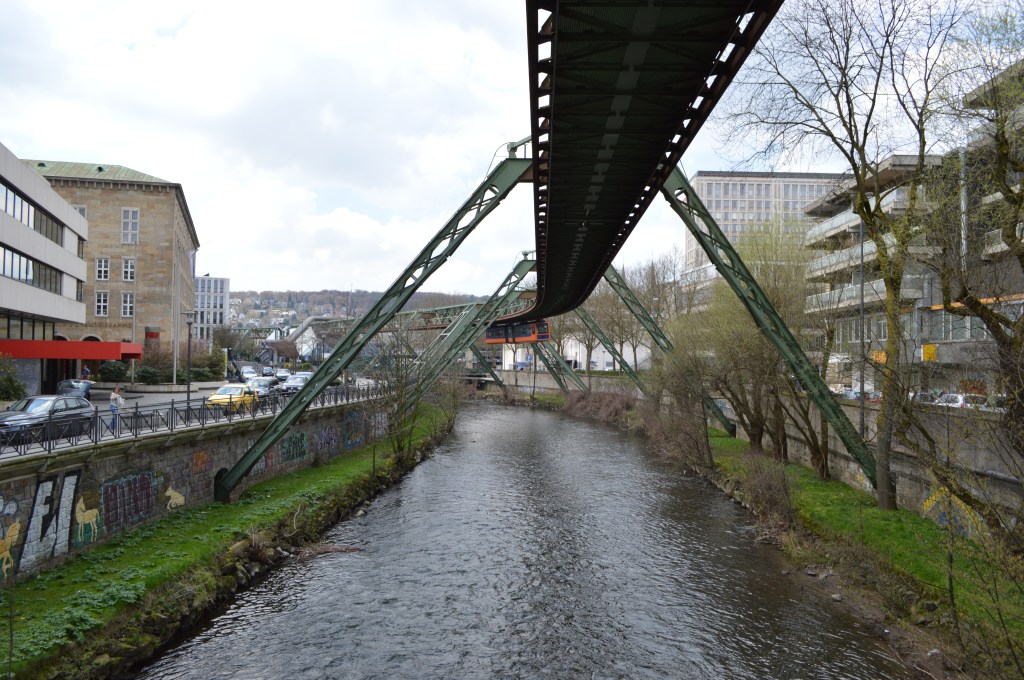 Wuppertal Suspension Railway (Schwebebahn) passing above the river – Wuppertal stock photos